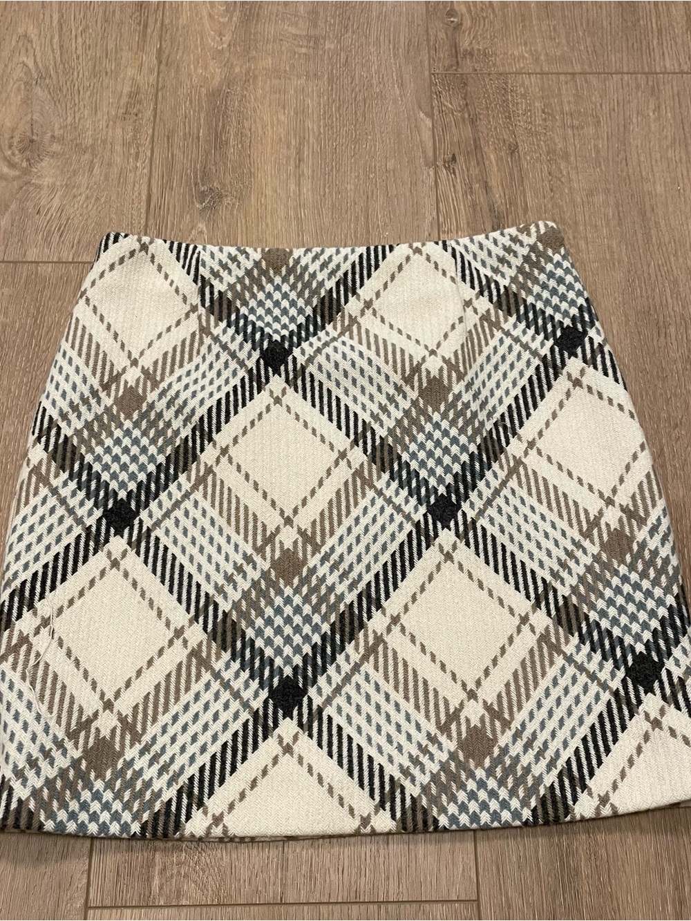 H&M Cream Plaid Skirt with Black, Tan & Light Blue